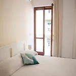 Green Rooms * Bari