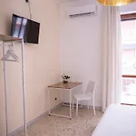 Green Rooms Гостьовий будинок Барі